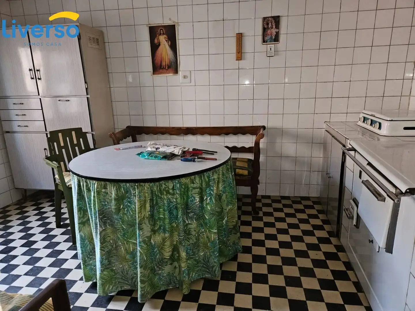 Cuina de Casa o xalet en venda en Pradoluengo amb Terrassa, Moblat i Balcó