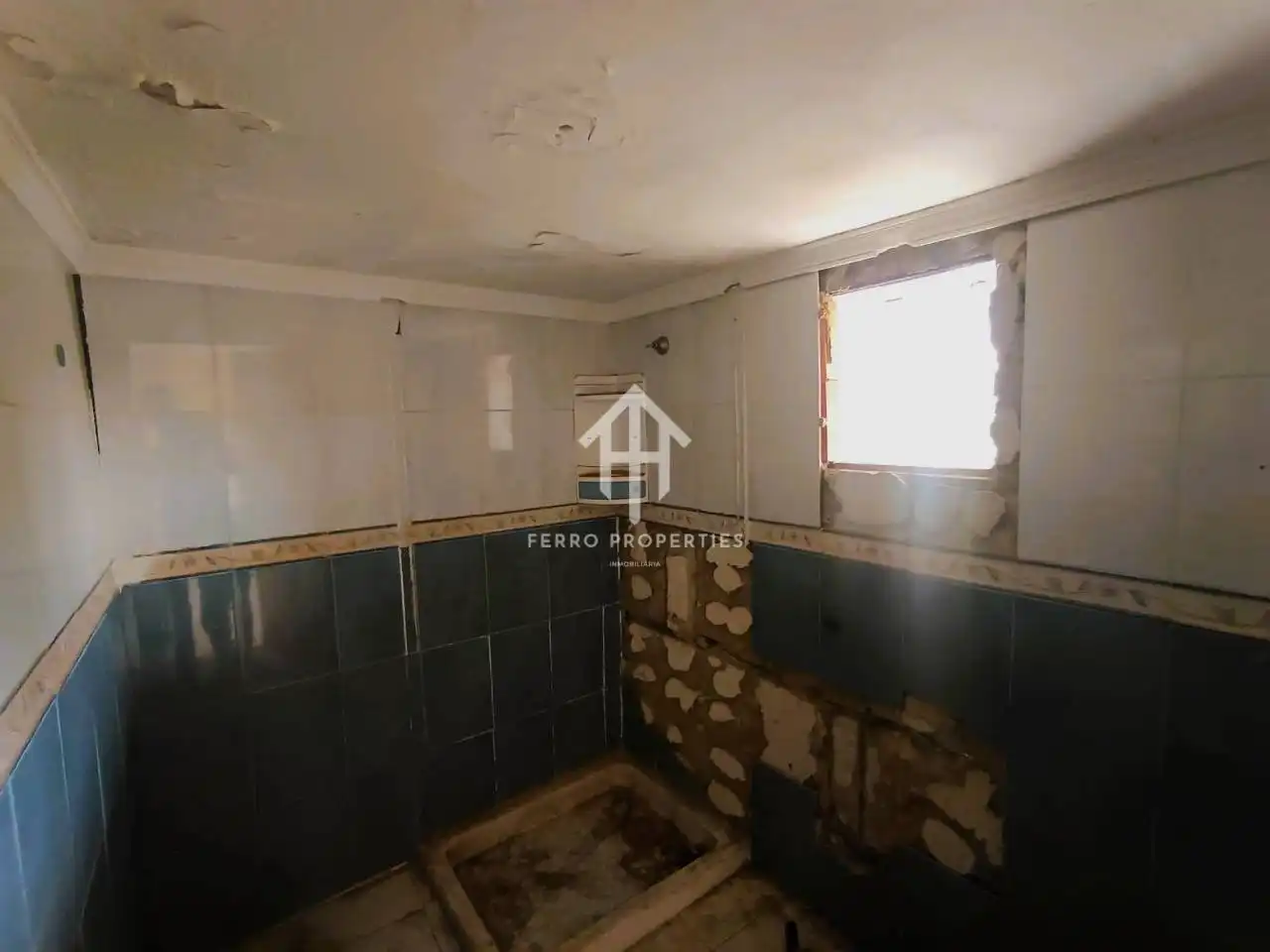 Bany de Casa o xalet en venda en Loja amb Terrassa