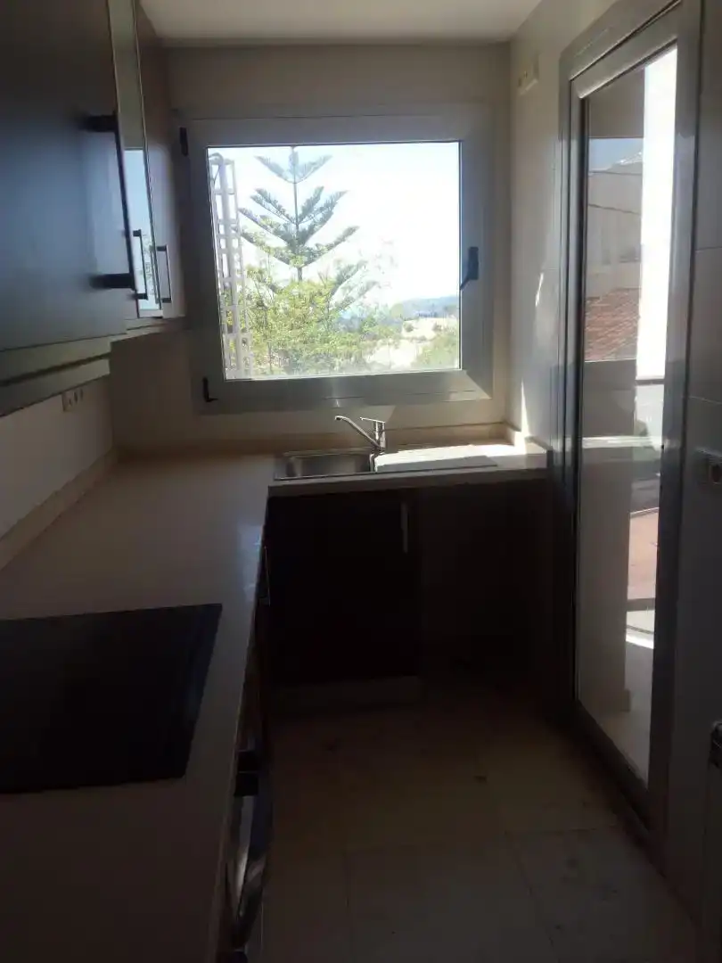 Cocina de Piso en venta en Benissa con Horno, Lavadora y Microondas