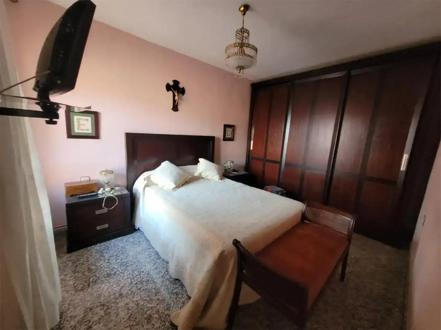 Dormitori de Casa o xalet en venda en Baza amb Aire condicionat, Jardí privat i Traster
