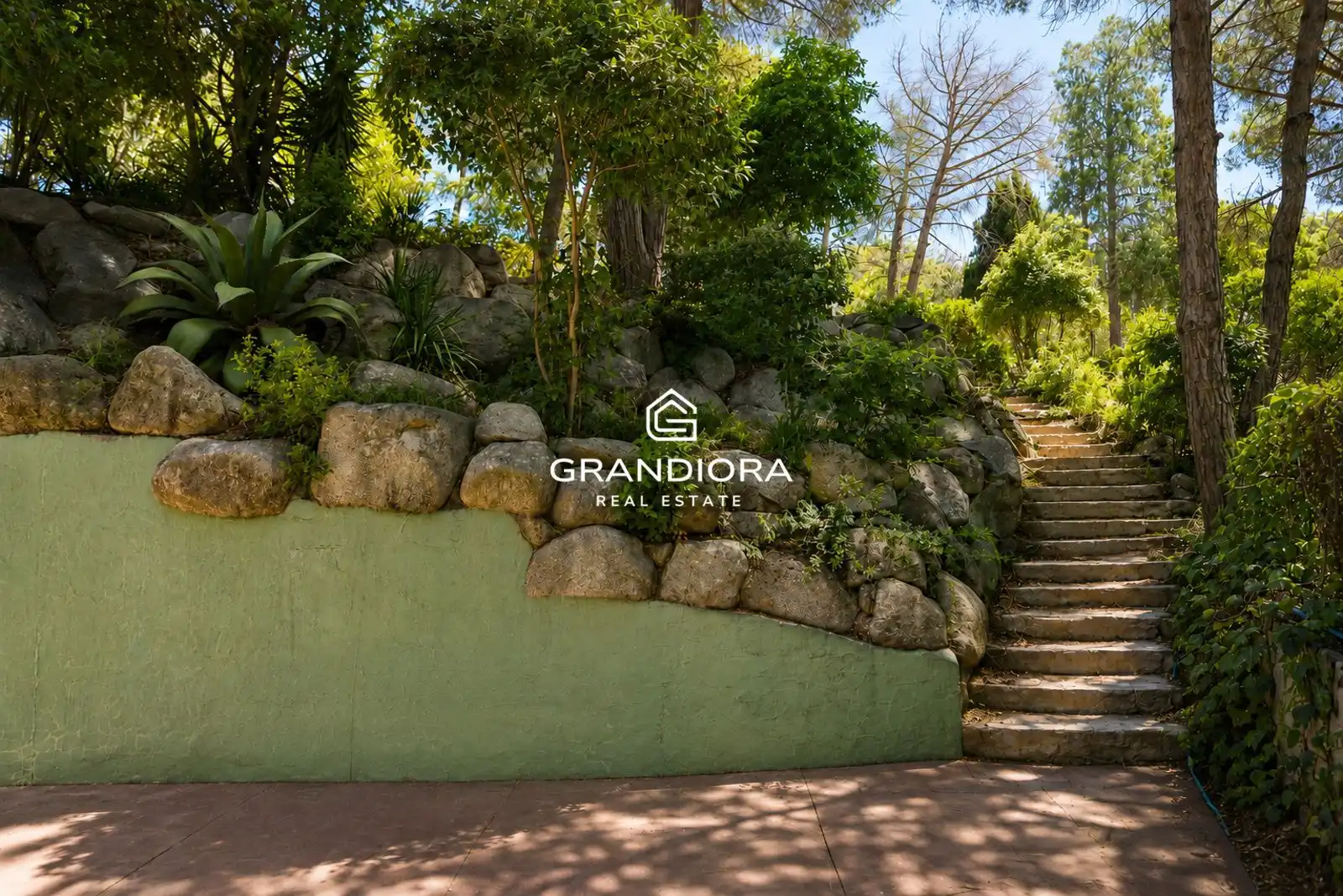 Jardí de Casa o xalet en venda en Mataró amb Terrassa i Piscina