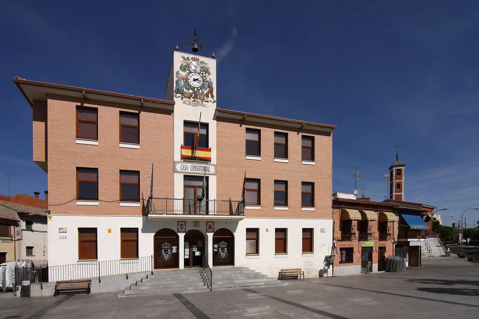 Vista exterior de Pis en venda en Las Ventas de Retamosa amb Calefacció, Jardí privat i Piscina comunitària