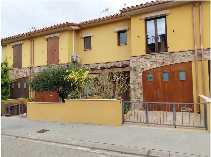 Casa en venta en Carrer de Can Vinyes, imagen 2