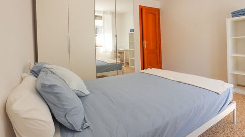 Foto 2 de Piso de alquiler en Oviedo - Plaza Santullano, 17, Milán - Pumarín, Oviedo