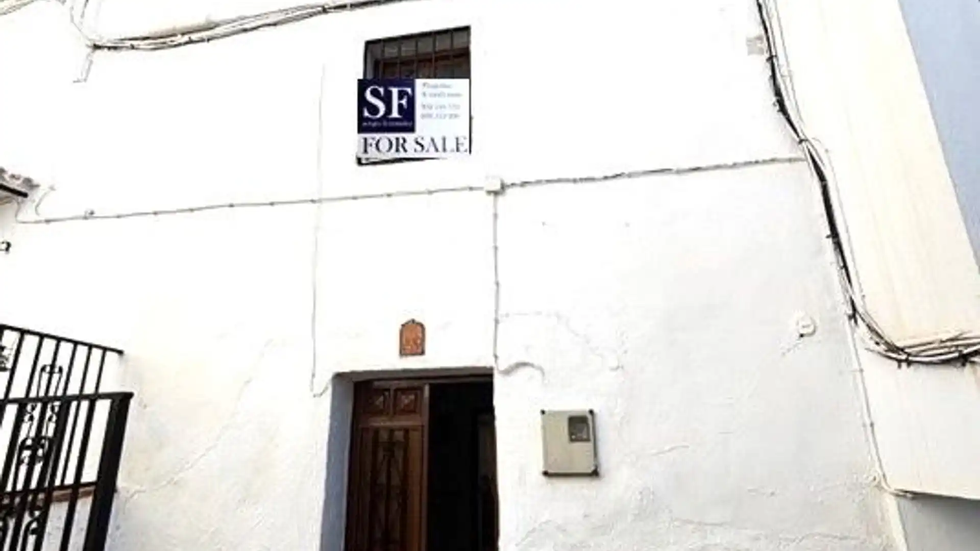 Vista exterior de Casa adosada en venta en Canillas de Aceituno