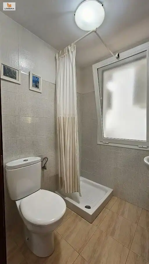 Baño de Piso en venta en Arcos de la Frontera con Aire acondicionado, Calefacción y Jardín privado