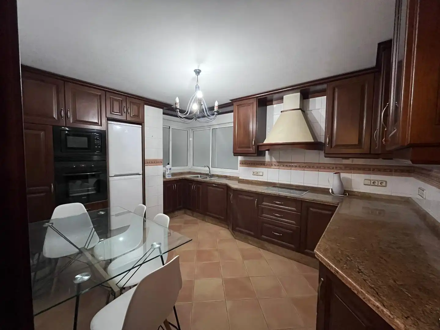 Apartamento de alquiler en Parque Ayala - Jardín de la Abadía - Huelín