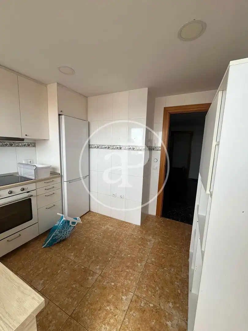 Cocina de Piso de alquiler en Valencia con Aire acondicionado, Calefacción y Terraza