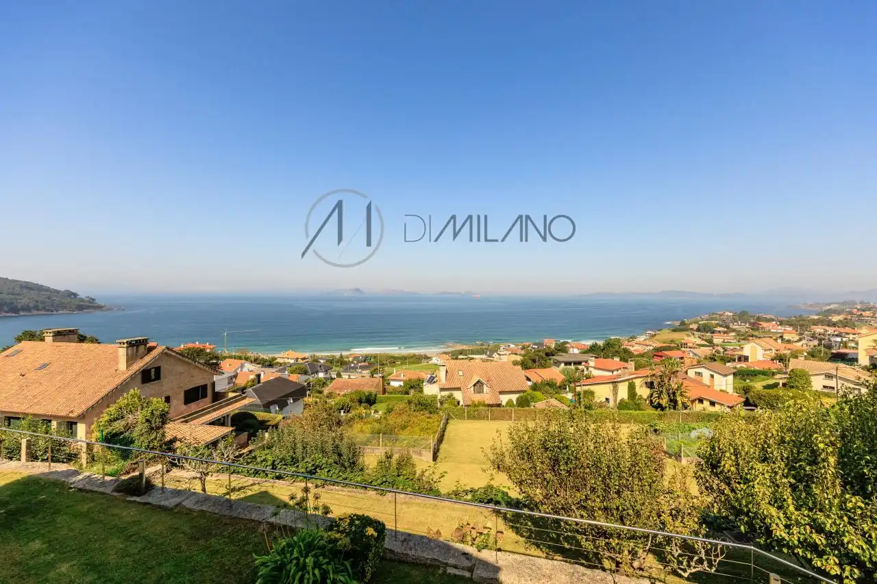 Casa o chalet en venta en Nigrán con Calefacción, Jardín privado y Parquet