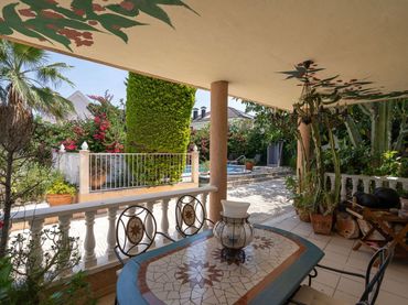 Villa con balcone in vendita a Playa del Acequión, Náufragos y Rocío del Mar