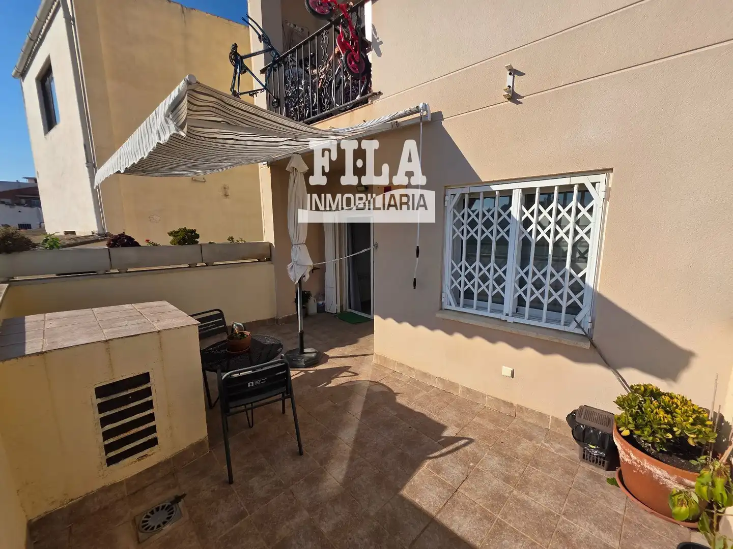 Terraza de Piso en venta en La Pobla de Montornès   con Calefacción y Terraza