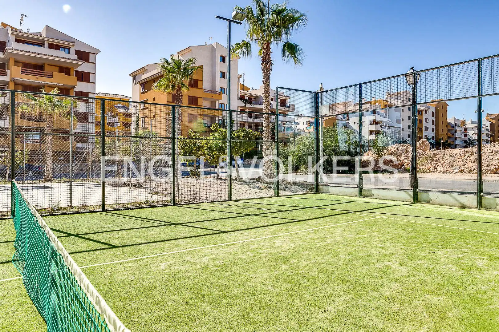 Terrasse von Erdgeschoss zum Verkauf in Torrevieja mit Klimaanlage, Heizung und Terrasse