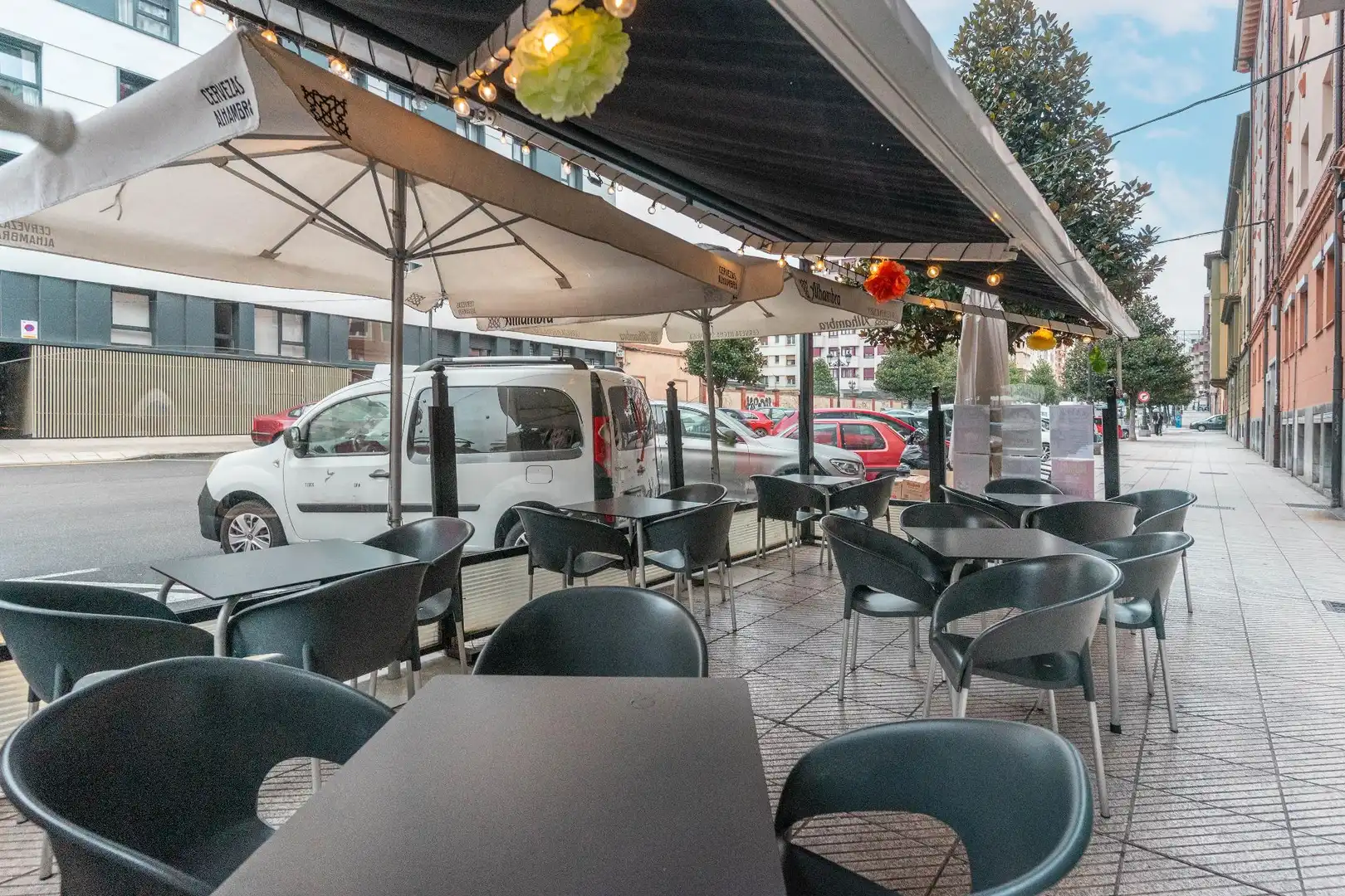 Terrassa de Local de lloguer en Fozaneldi - Tenderina - Ventanielles