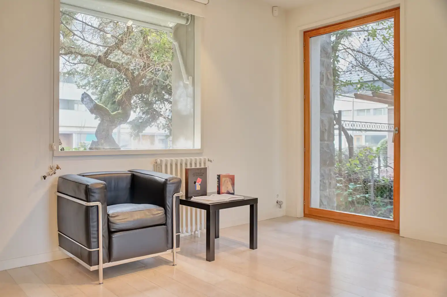 Sala de estar de Casa adosada en venta en  Pamplona / Iruña con Calefacción, Jardín privado y Parquet