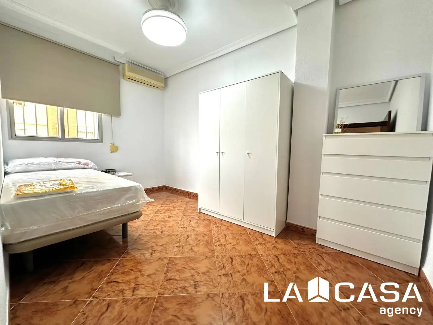 Schlafzimmer von Wohnung zur Miete in Dos Hermanas mit Terrasse