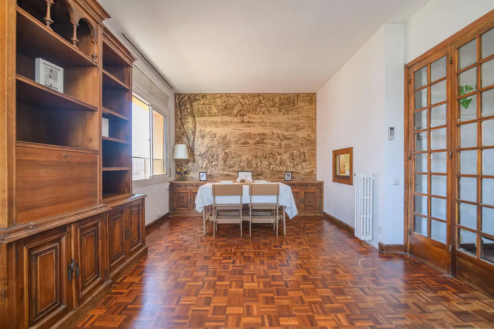 Esszimmer von Wohnung zum Verkauf in Barcelona mit Klimaanlage, Ofen und Mikrowelle