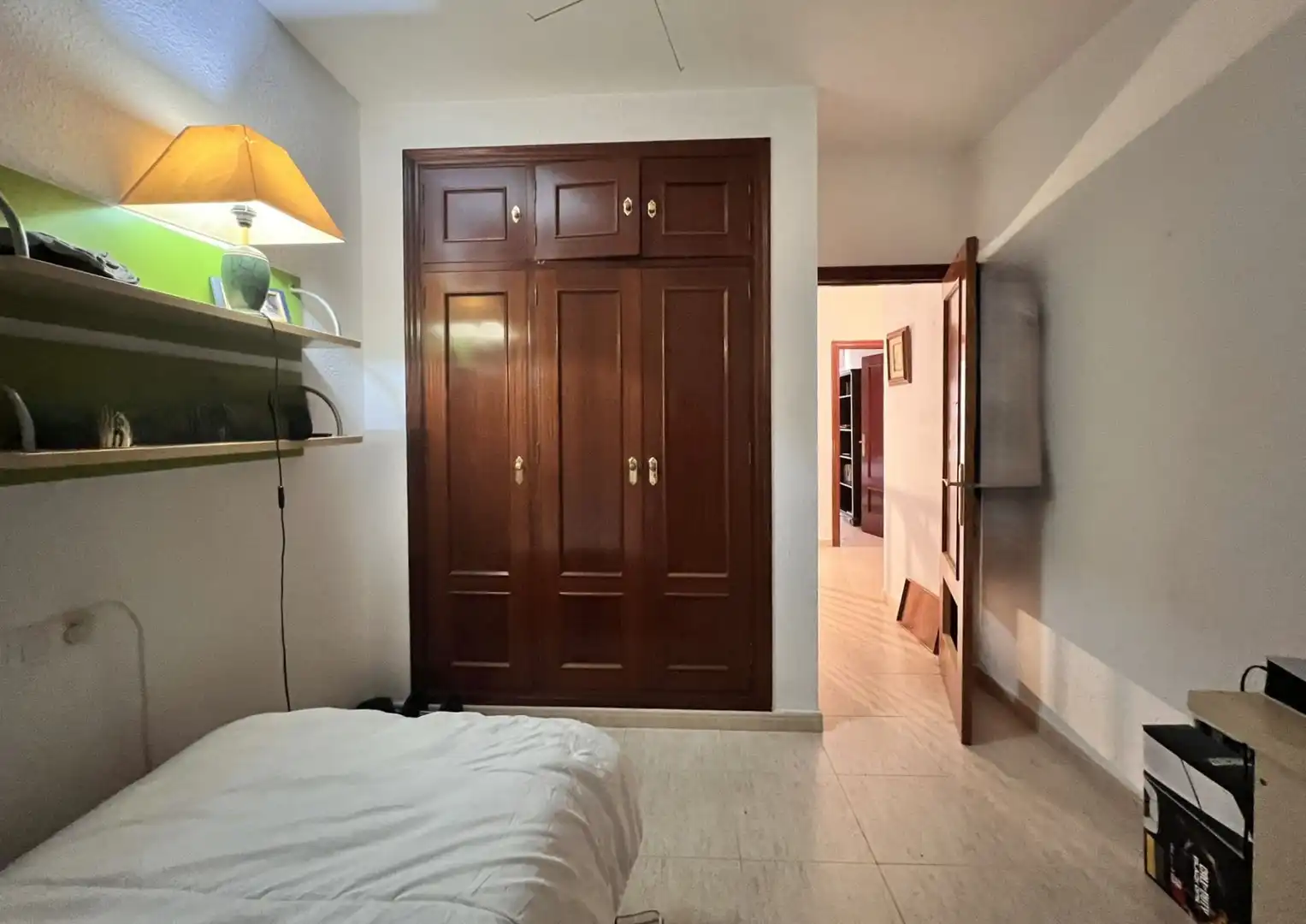Habitación de Casa adosada en venta en Ayamonte con Aire acondicionado, Terraza y Trastero
