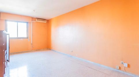 Foto 4 de Pis en venda a Calle Arenys de Munt, 1, San Luis, Almería