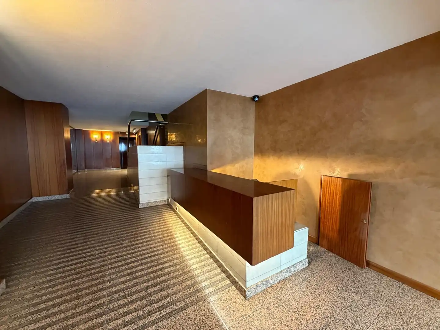 Office for rent in Girona  with Air Conditioner and Heating
