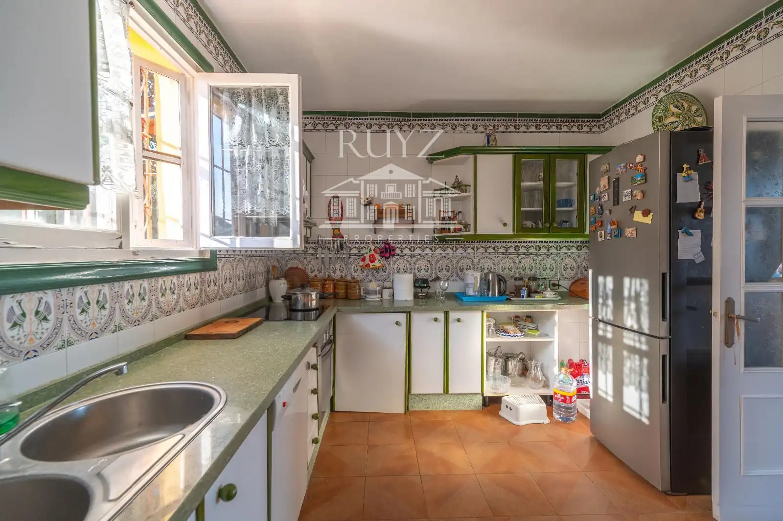 Cocina de Casa o chalet en venta en Salobreña con Aire acondicionado, Calefacción y Terraza