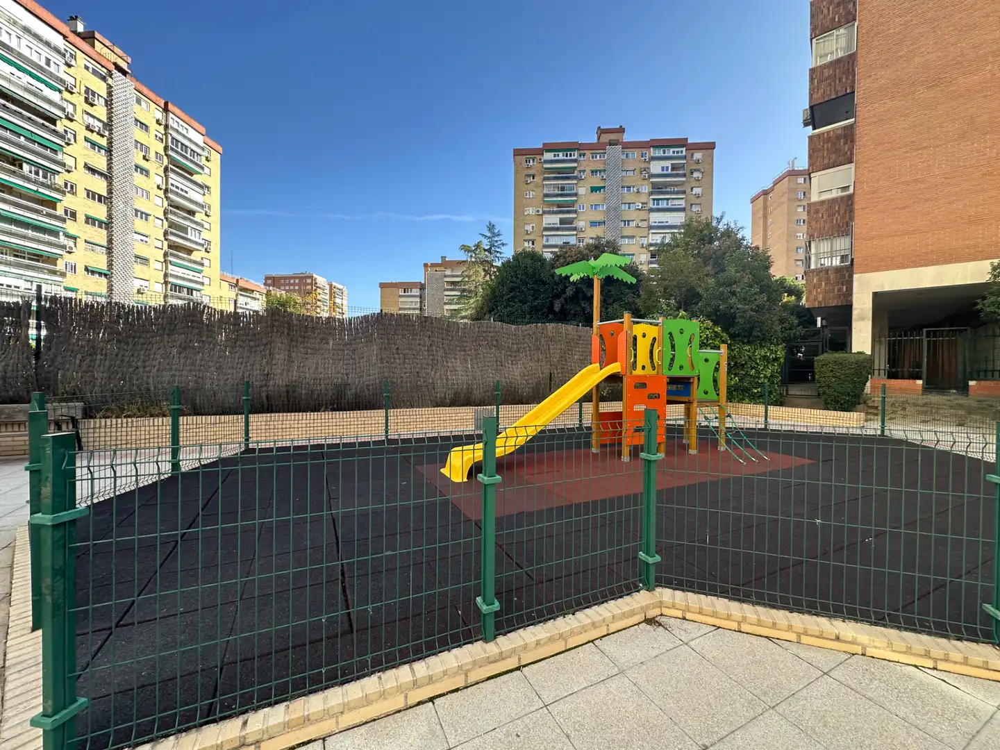 Ground floor for rent in Costillares