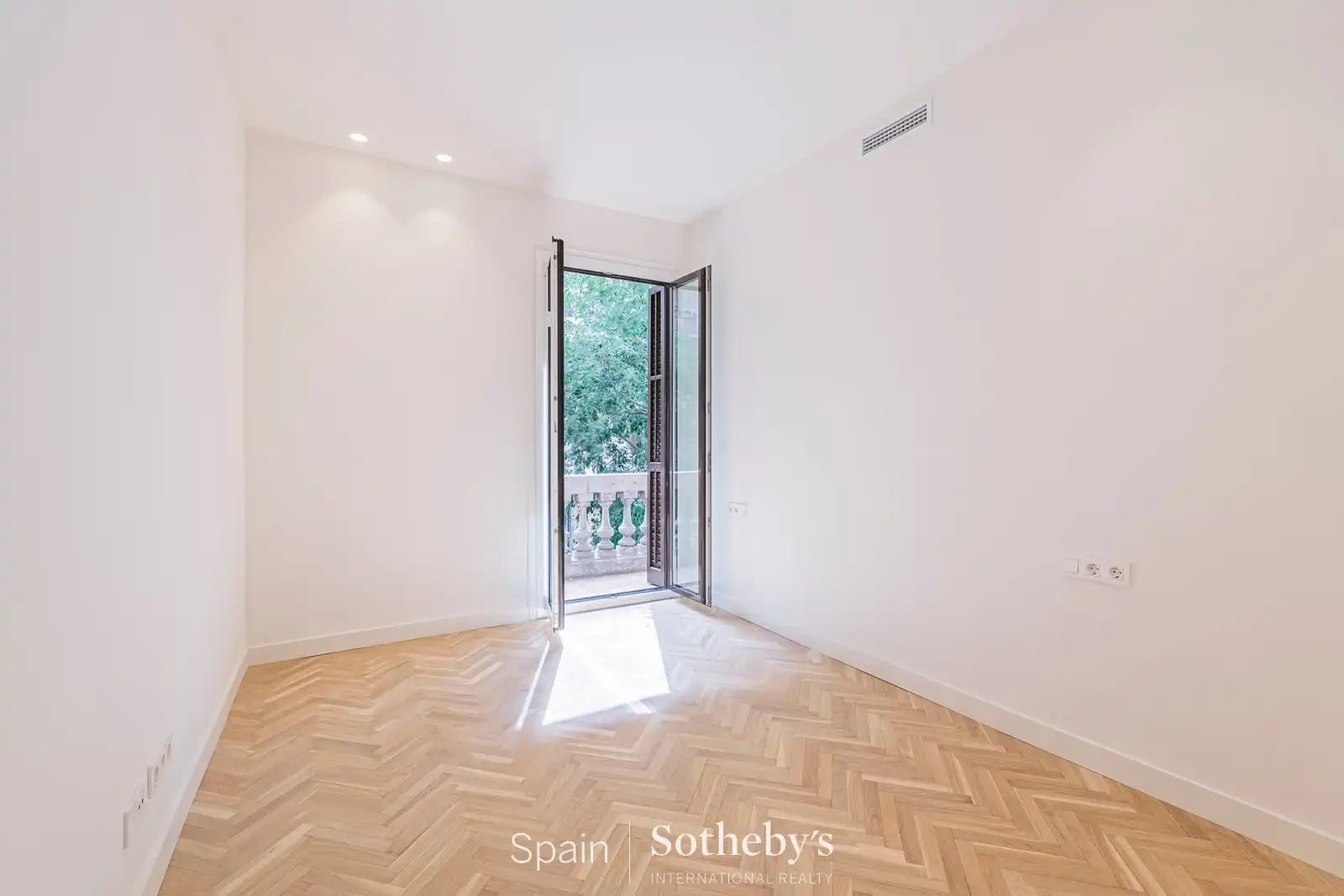 Dormitori de Apartament en venda en Eixample
