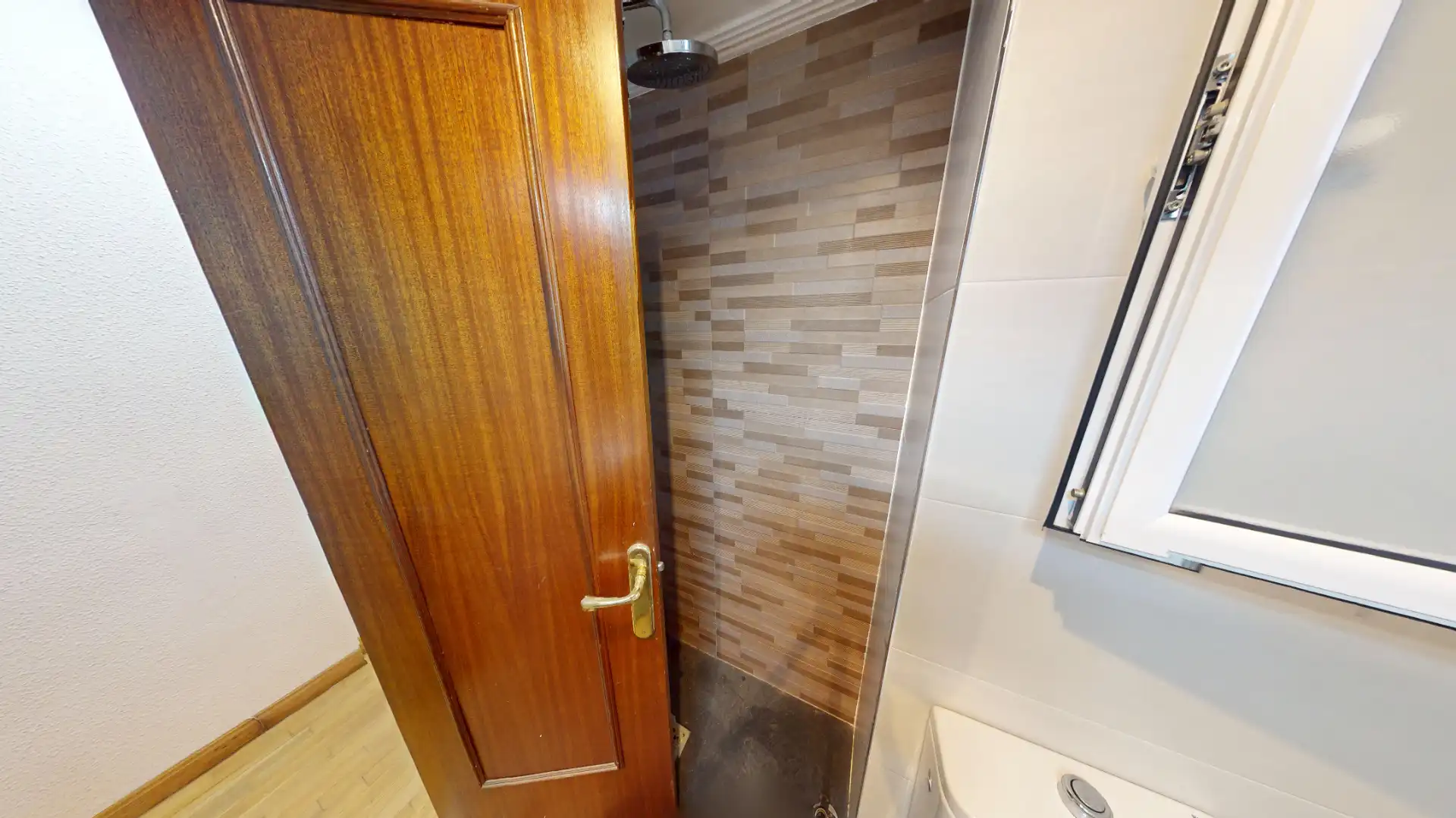 Bany de Pis en venda en Alicante / Alacant amb Aire condicionat, Parquet i Forn