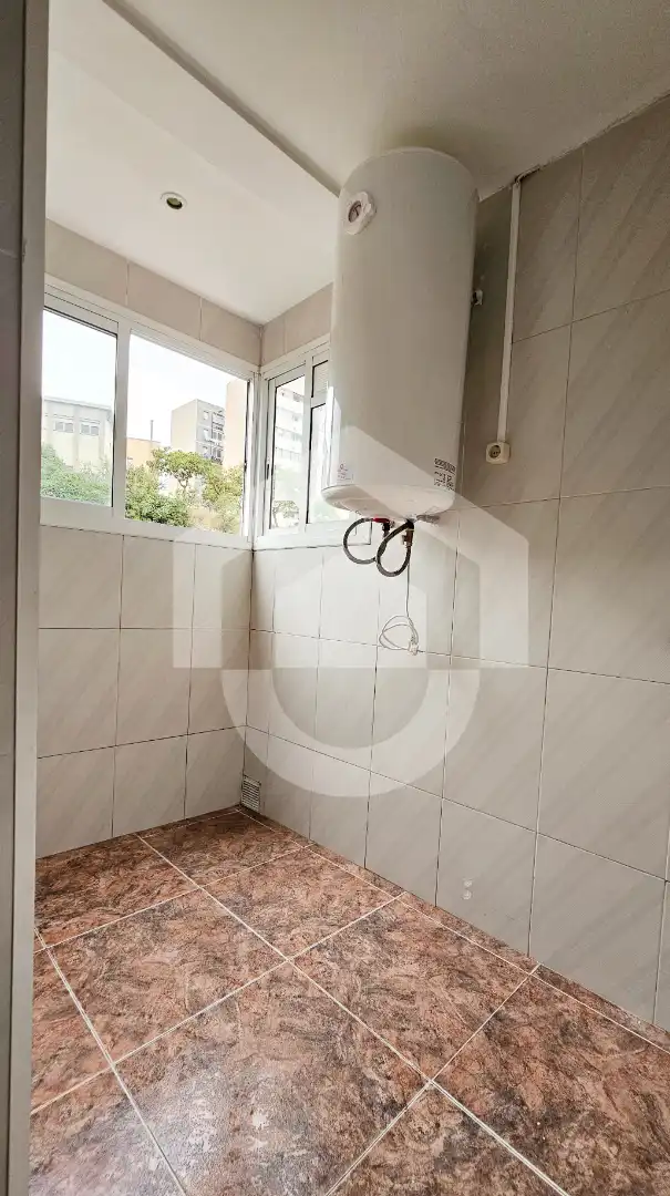 Baño de Piso en venta en Nou Barris