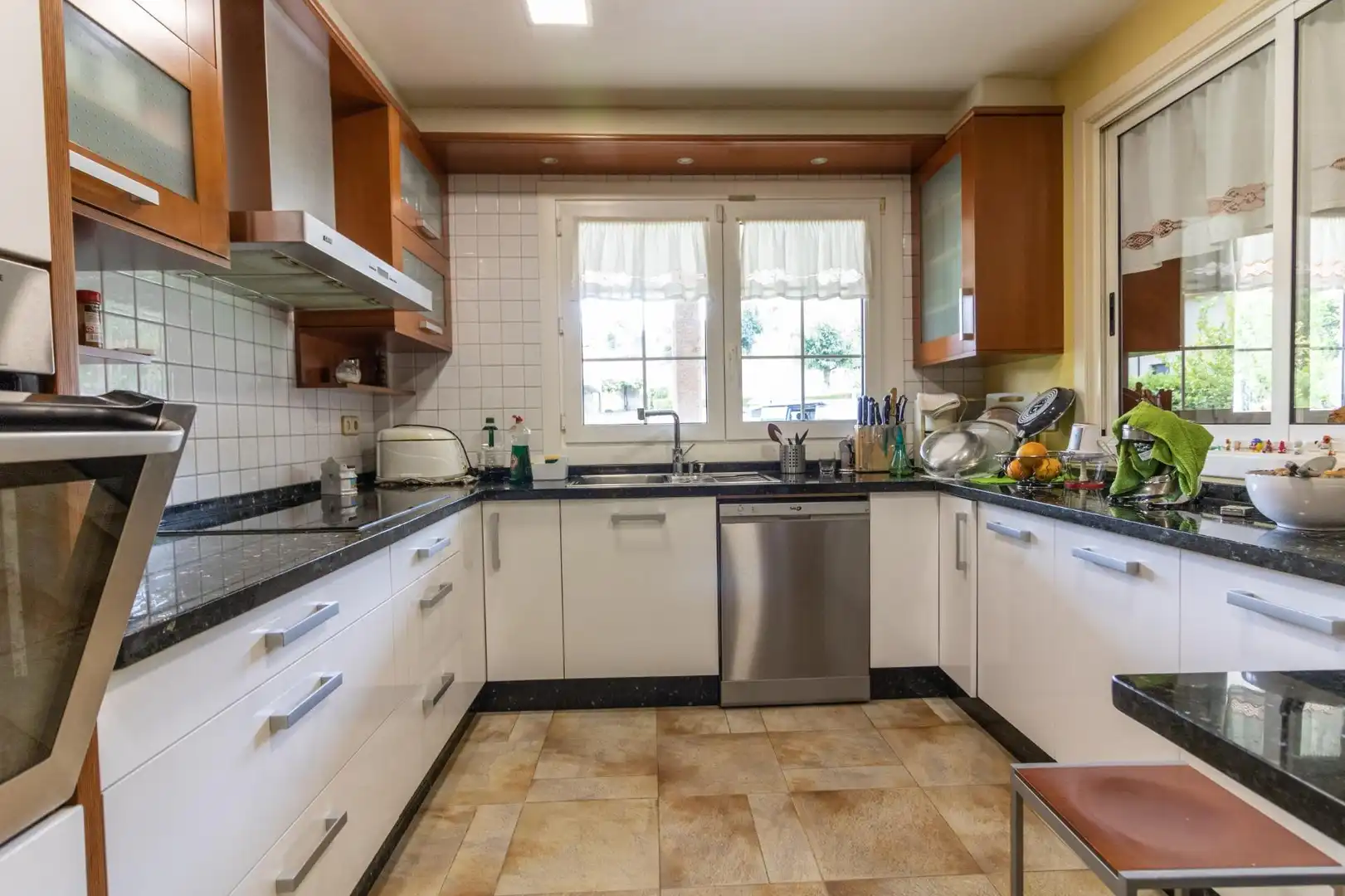 Cocina de Casa o chalet en venta en A Coruña Capital  con Jardín privado, Terraza y Trastero