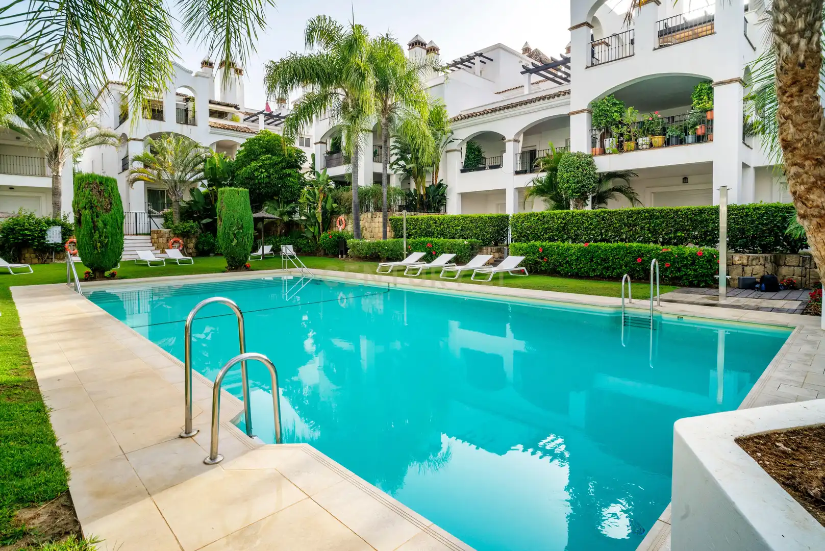 Garten von Wohnungen zum Verkauf in Marbella mit Klimaanlage, Privatgarten und Ofen