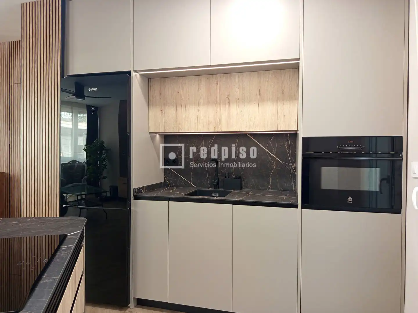 Flat for sale in Alfarería, Triana Casco Antiguo