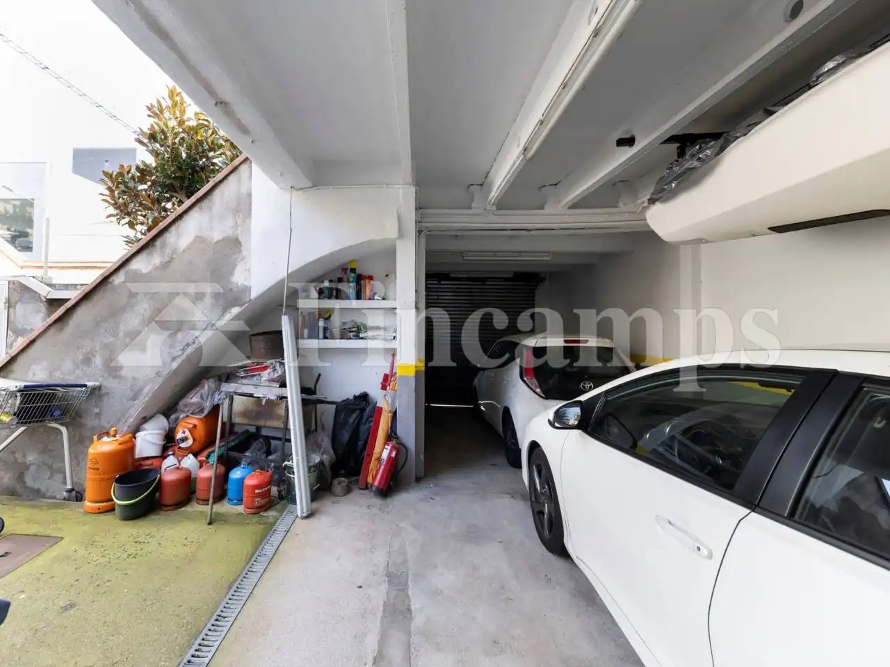 Parking de Casa o chalet en venta en Sabadell con Aire acondicionado, Calefacción y Jardín privado