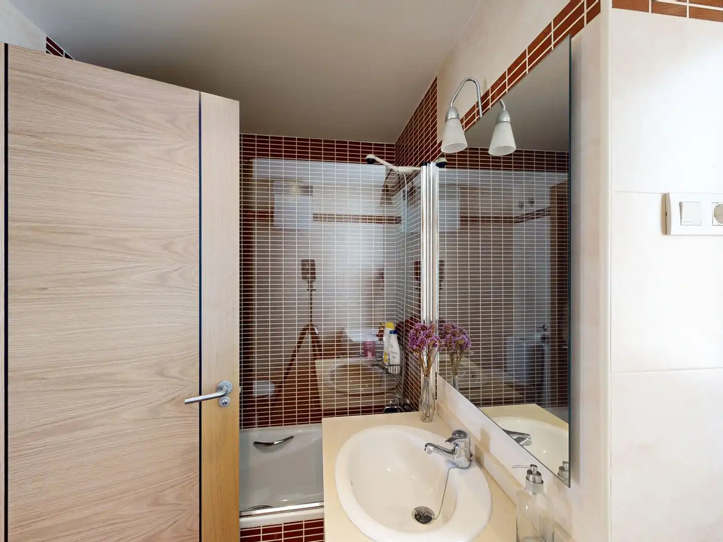 Bathroom of Flat for sale in Foz  with Heating, Terrace and Storage room