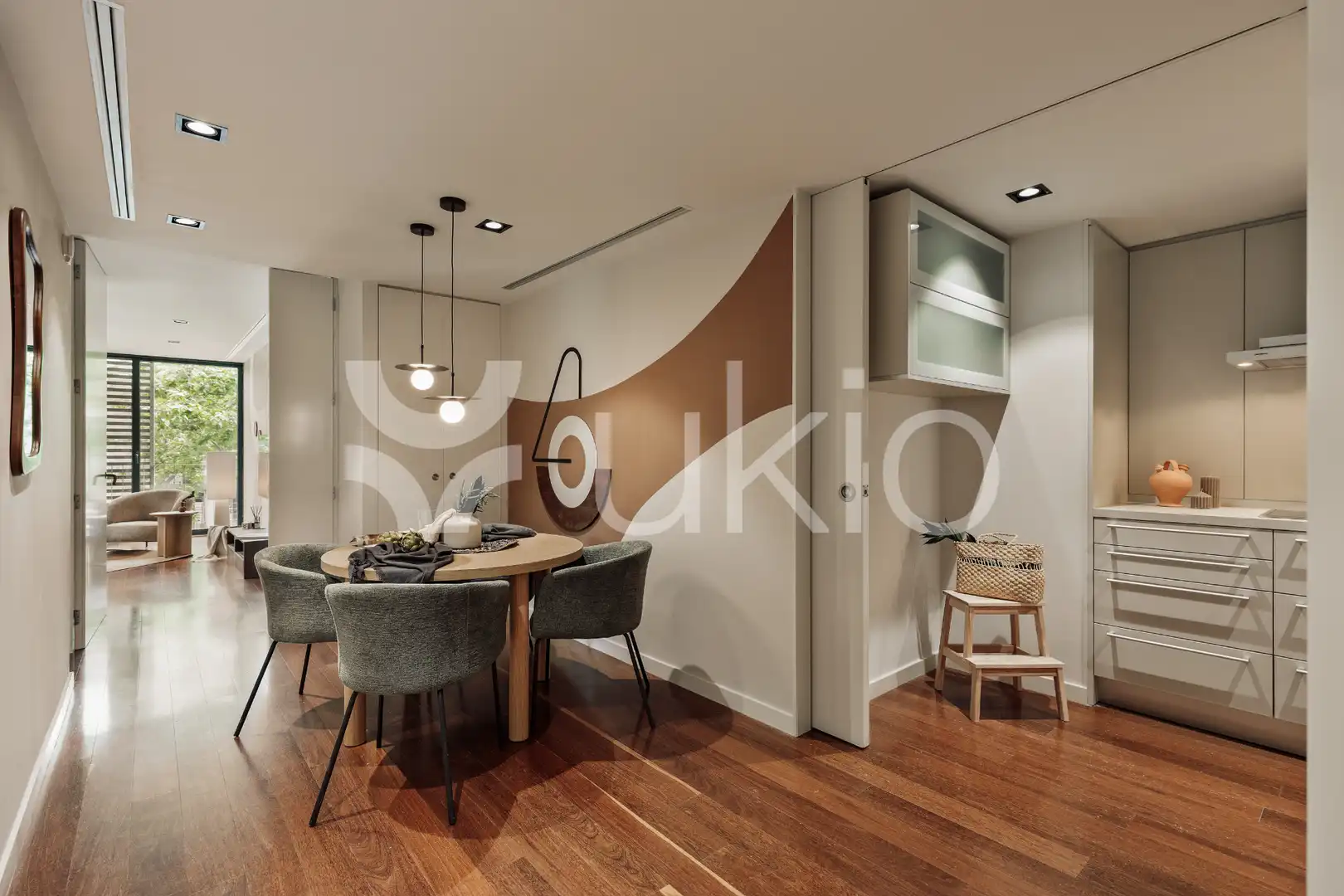 Comedor de Apartamento de alquiler en Barcelona con Aire acondicionado, Calefacción y Amueblado