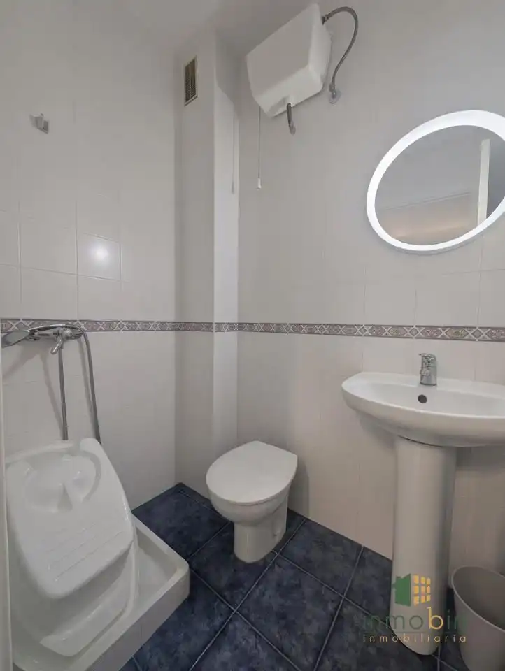 Baño de Piso en venta en Don Benito con Aire acondicionado, Terraza y Balcón