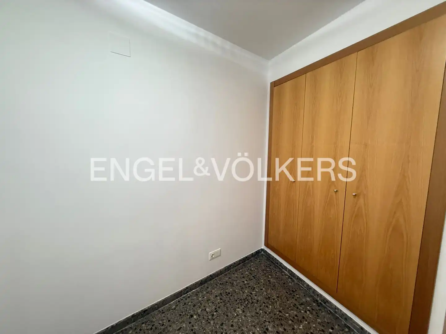 Flat for rent in Paiporta  with Air Conditioner and Heating