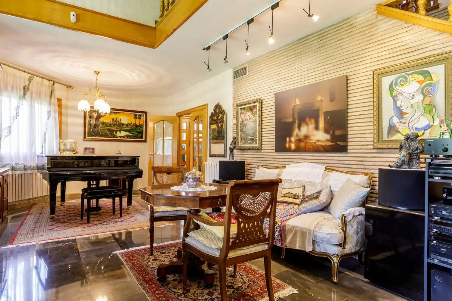 Living room of Houses for sale in Zaragoza  with Air Conditioner, Heating and Private garden