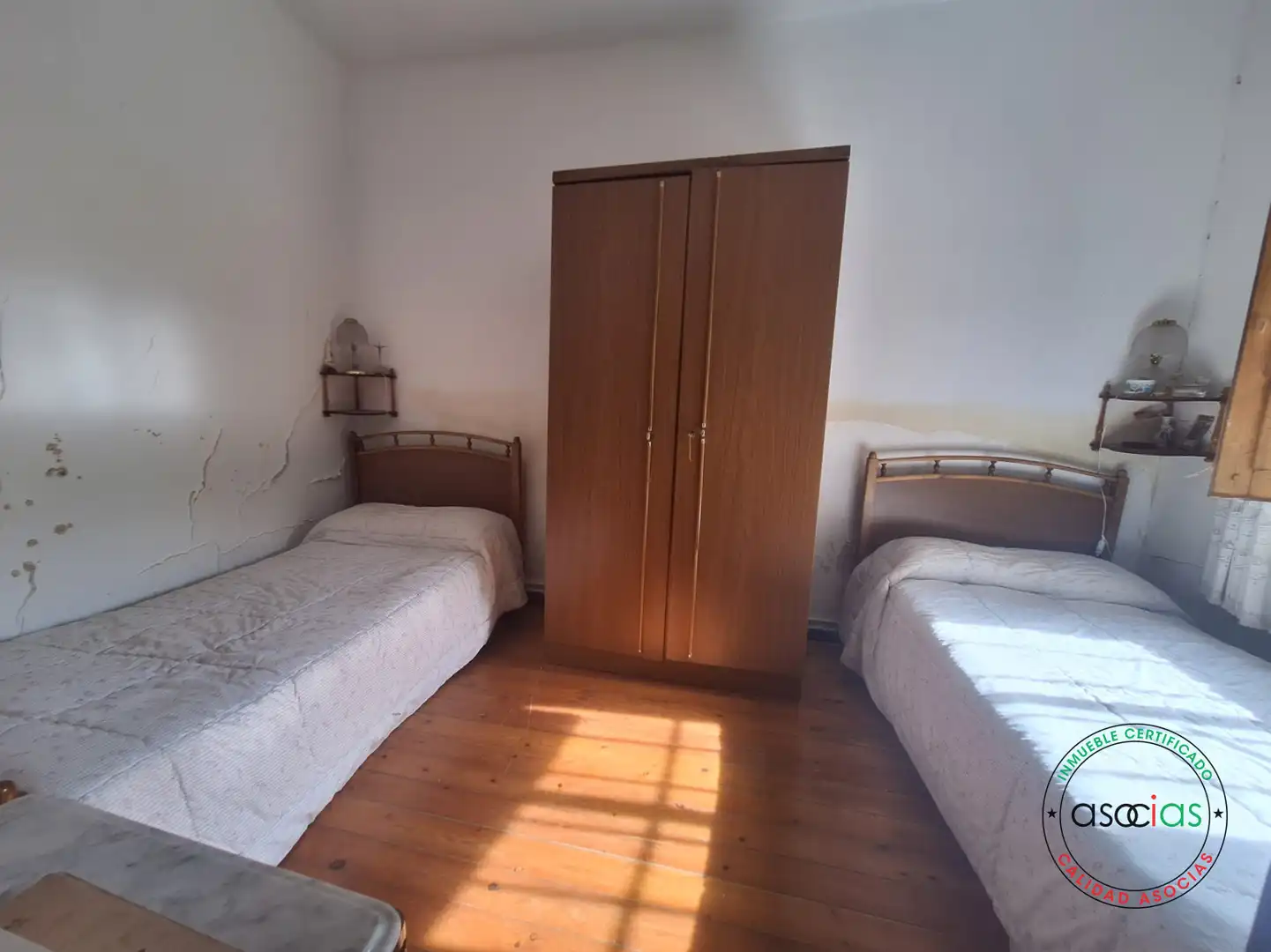 Habitación de Casa adosada en venta en Grajal de Campos con Calefacción, Jardín privado y Balcón