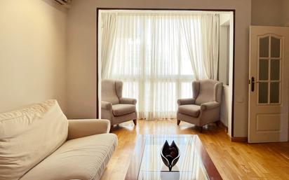 Living room of Flat for sale in  Barcelona Capital  with Heating