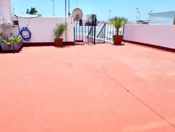 House for sale in Calle Peñita 6