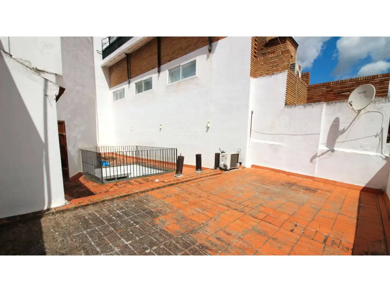Exterior view of Houses for sale in Sevilla  with Air Conditioner, Heating and Terrace