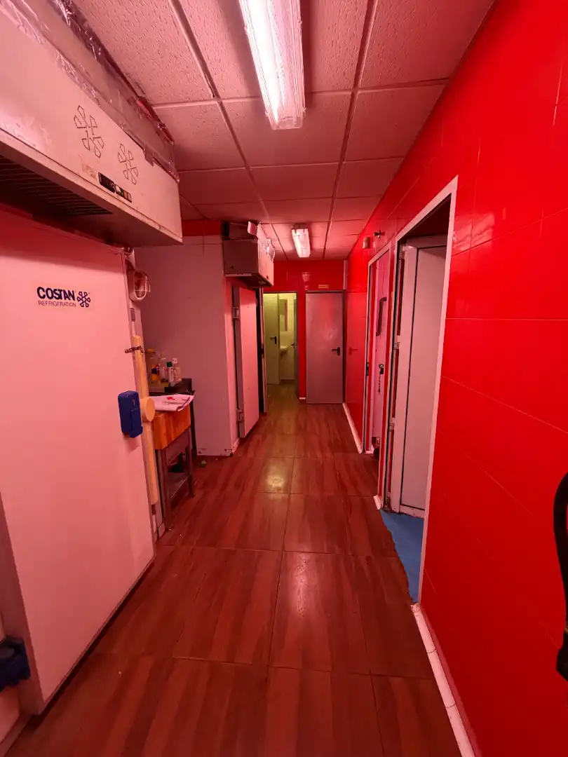 Commercial properties for sale in Morata de Tajuña  with Air Conditioner and Heating
