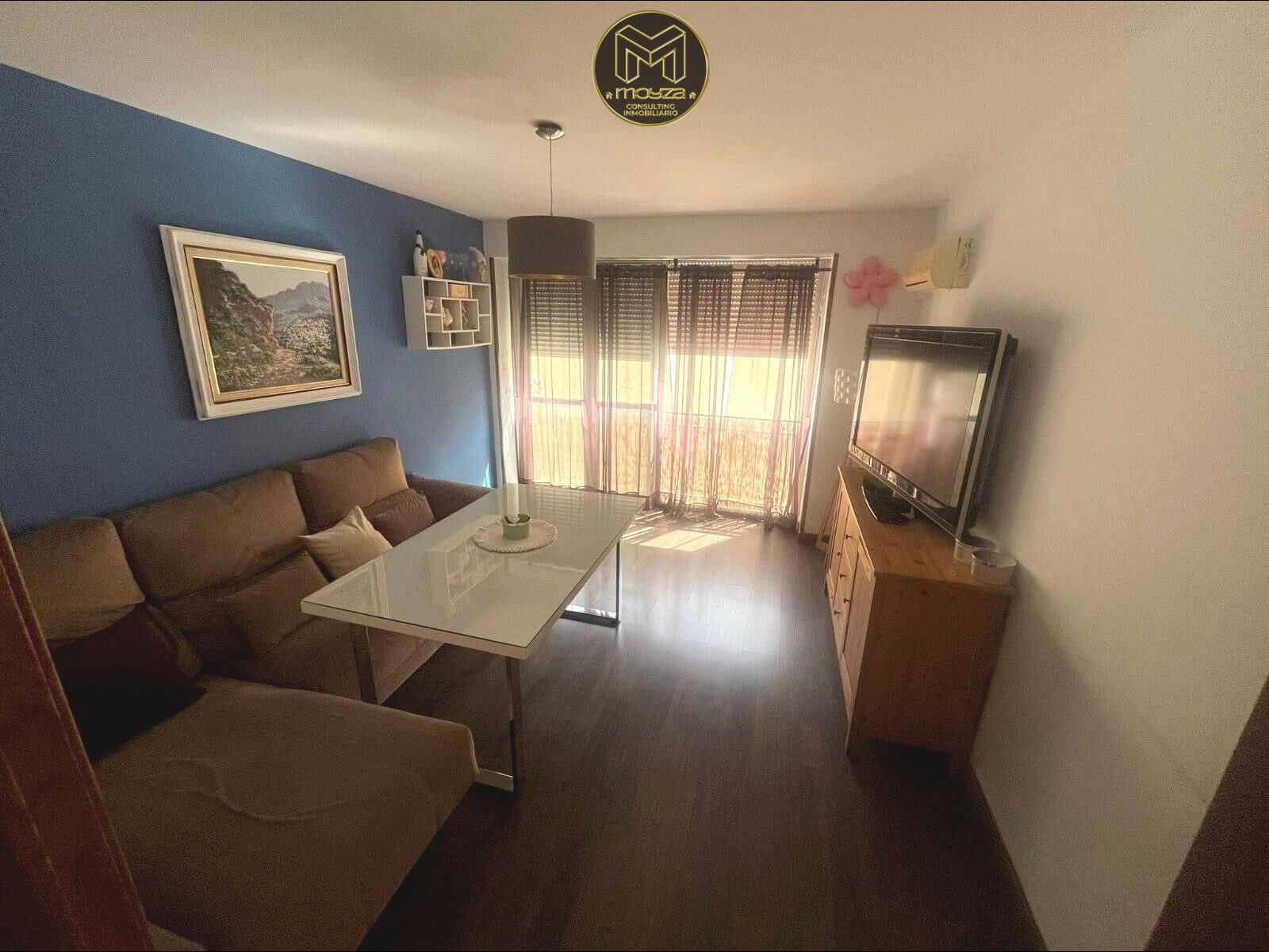 Sala de estar de Piso en venta en  Jaén Capital con Aire acondicionado, Parquet y Balcón