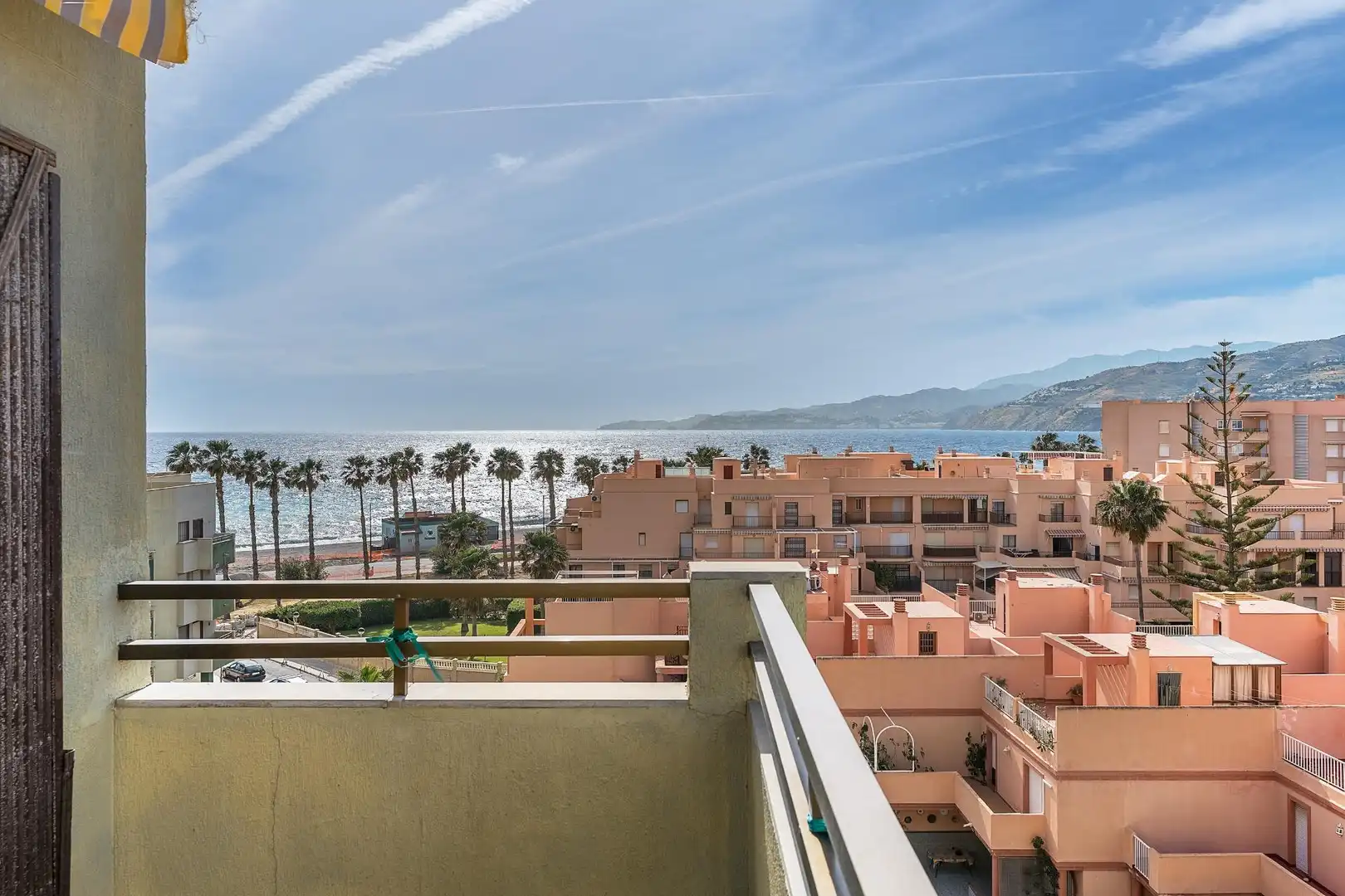 Terraza de Piso en venta en Salobreña con Piscina comunitaria