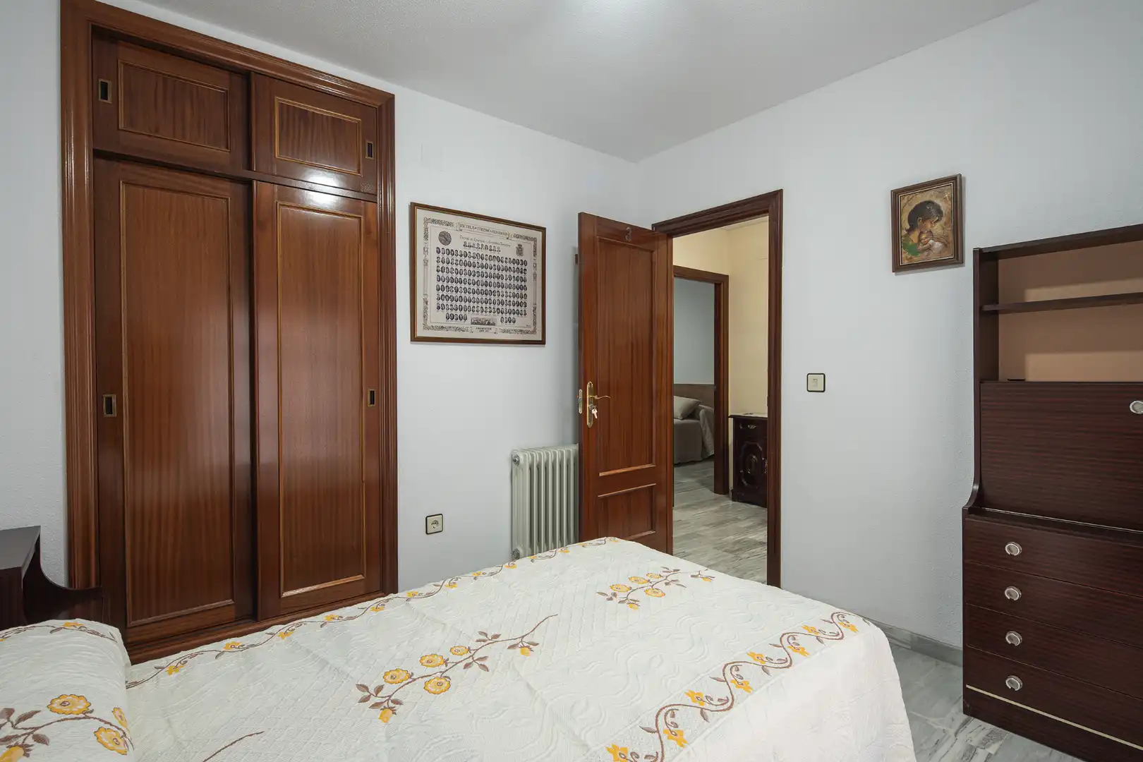 Casa adosada en venta en Angustias - Chana - Encina