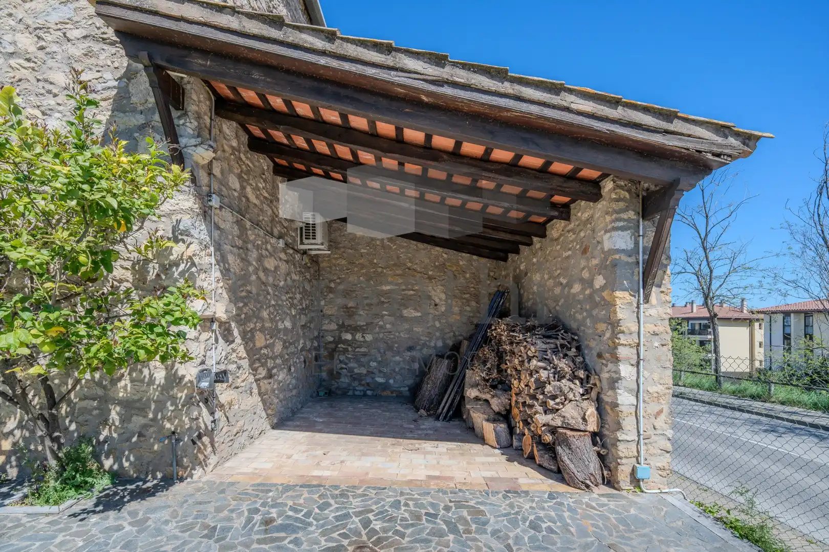 Außenansicht von Country house zum Verkauf in Girona Capital mit Klimaanlage, Heizung und Terrasse