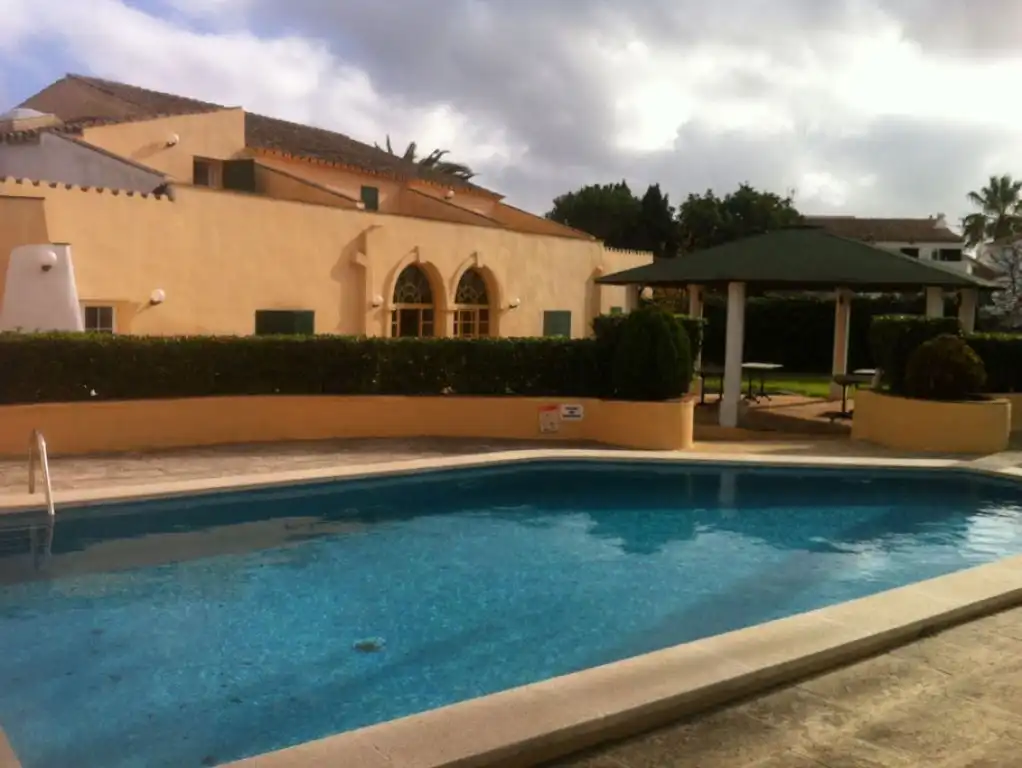 Piscina de Edifici en venda en Sant Lluís