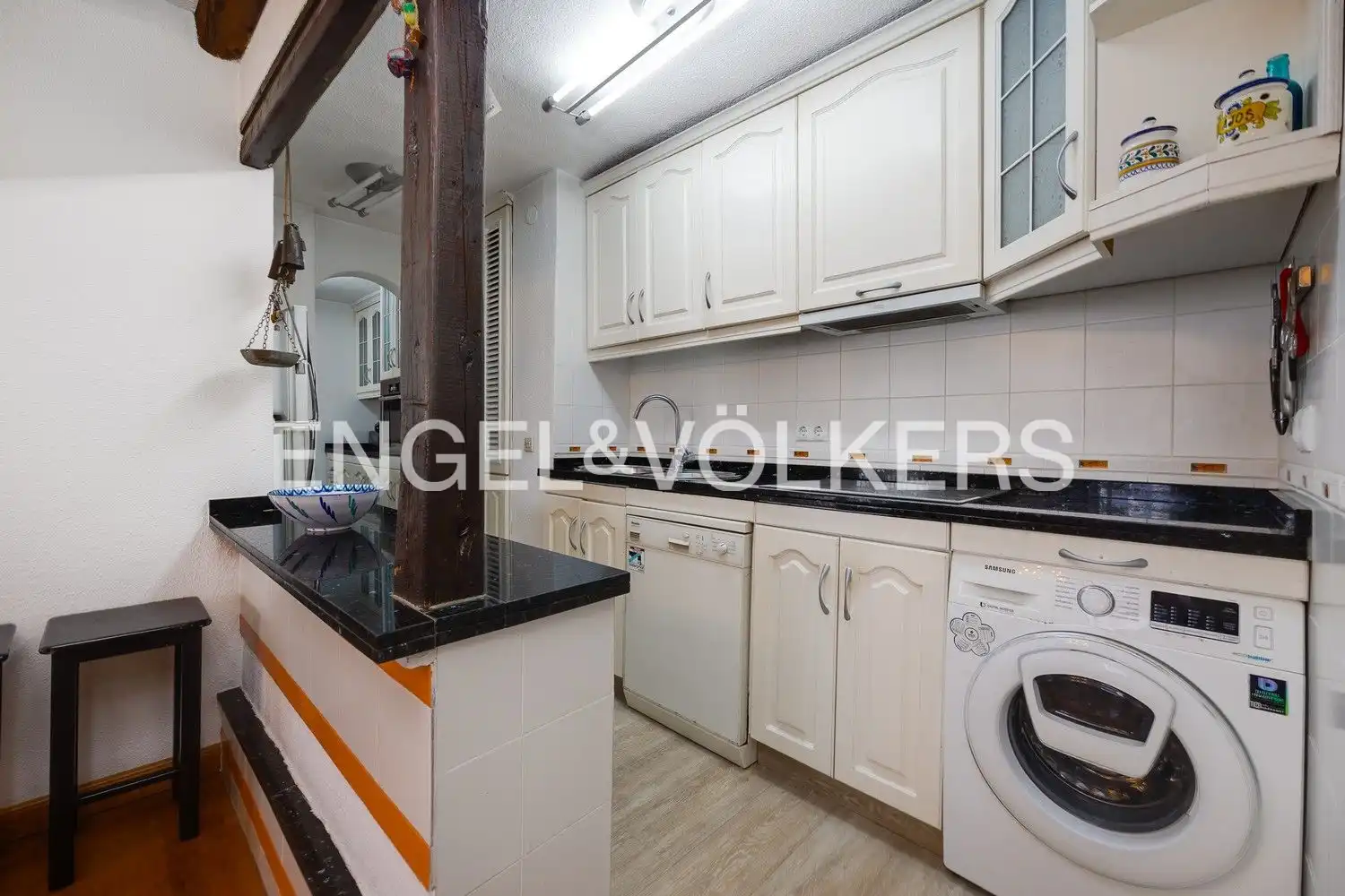 Kitchen of Flat for sale in Torrevieja  with Air Conditioner, Heating and Private garden