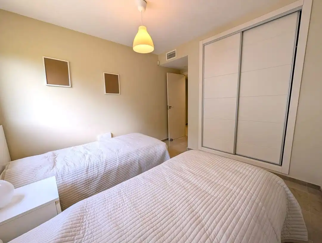 Bedroom of Apartments for sale in La Alcaidesa  with Air Conditioner, Heating and Terrace
