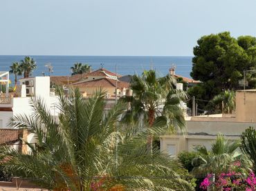 Adossat amb balcó en venda a San Juan de los Terreros